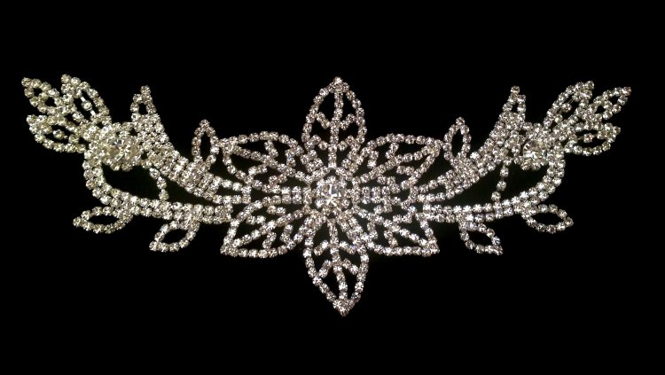 Cтразовый декор. Воротник из страз. Цвет Сrystal 19х8см. Цена за 1 шт — CRYSTAL SHOP