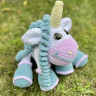 Вязаная крючком плюшевая игрушка Единорожка (сидит) белый-лазурный. Рост 52 см фото 2 — CRYSTAL SHOP