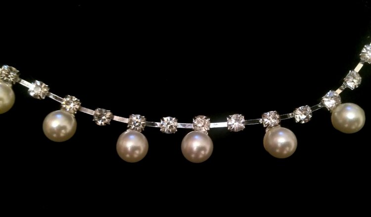 Стразовая цепь с жемчугом высокого качества. Цвет Сrystal ss14. Жемчуг 1 см диаметр. Отрезок 1м — CRYSTAL SHOP