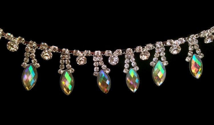 Стразовая цепь высокого качества. Цвет Сrystal AB. Цена за 1м — CRYSTAL SHOP