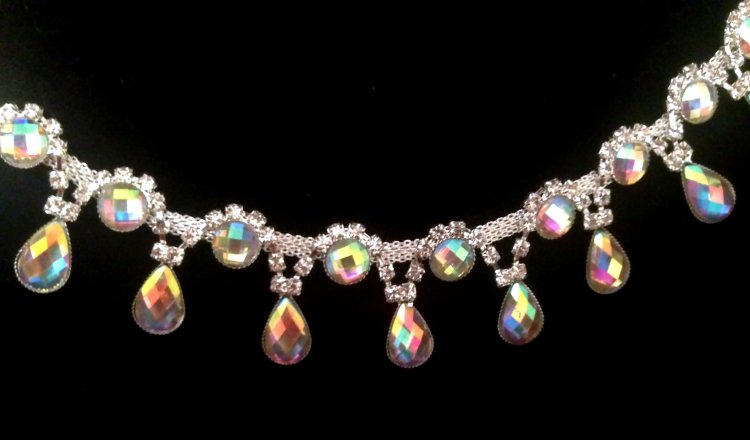 Декор из страз. Цвет Crystal AB. Возможен отрезок разной длины — CRYSTAL SHOP