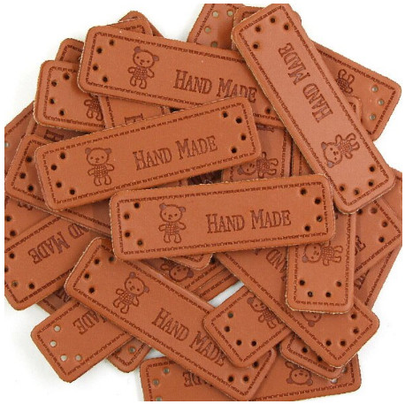 Бирка нашивка кожаная Hand Made мишка. Горизонтальная. Коричневая (1 шт) — CRYSTAL SHOP