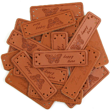 Бирка нашивка кожаная Happy Time бабочка. Горизонтальная. Коричневая (1 шт) — CRYSTAL SHOP